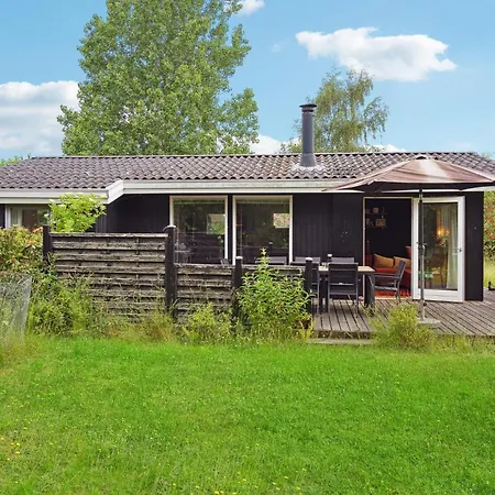 2 Bedroom Gorgeous In * Karrebæksminde